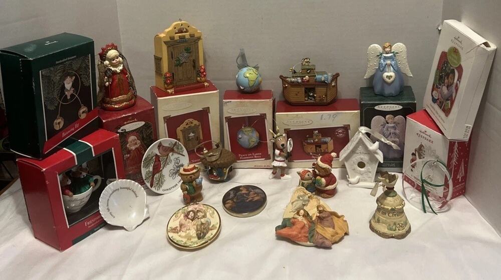 Nice Vintage Lot of 21 Hallmark Keepsake Christmas Ornaments 1987 And Up